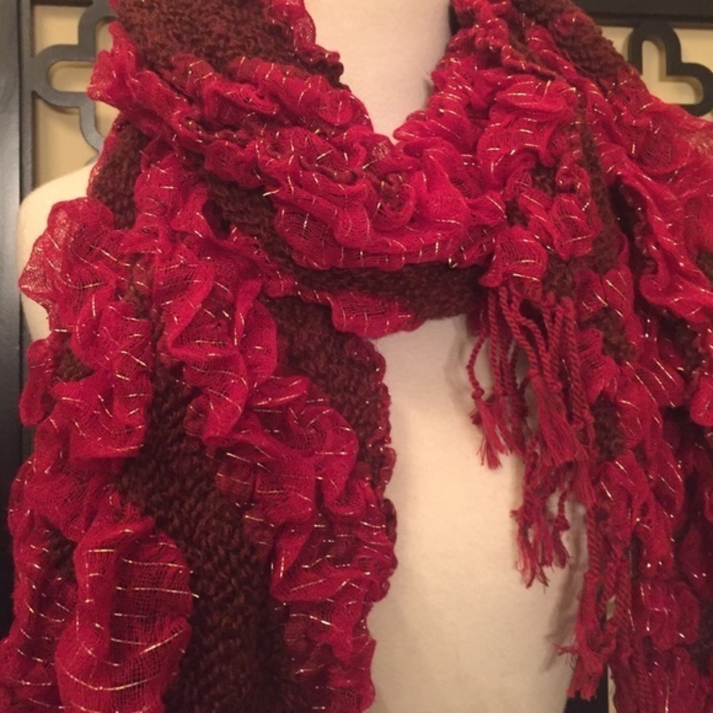 NWT Soft Red Ruffles Scarf‎ - Picture 3 of 3